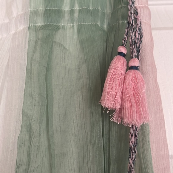 Flowy sheer pink and green skirt - Picture 2 of 5